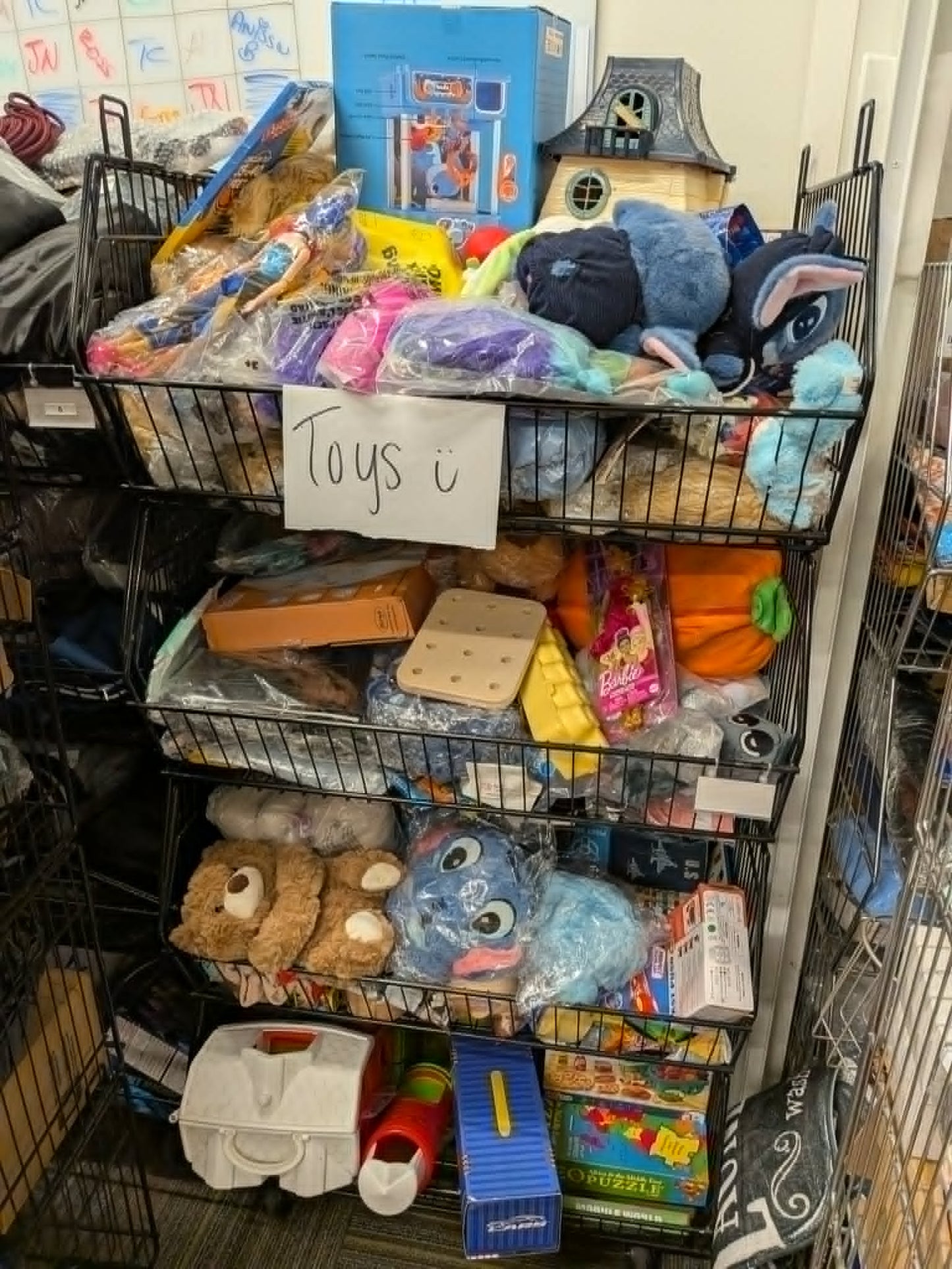 Unclaimed Mail Mystery Box XL (35-55 items) MSRP $350+